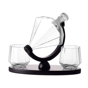 Whiskey Decanter Diamond Shaped With 2 Diamond Glasses & Wooden Holder